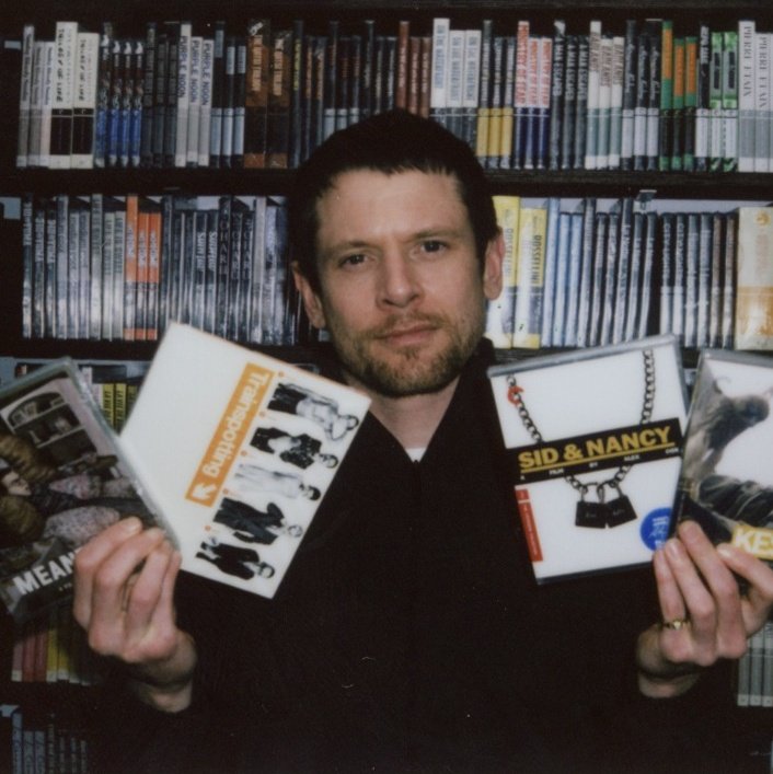 ephemeraIgaze's tweet image. both of them picking trainspotting... ouuu danny boyle these really are your sons