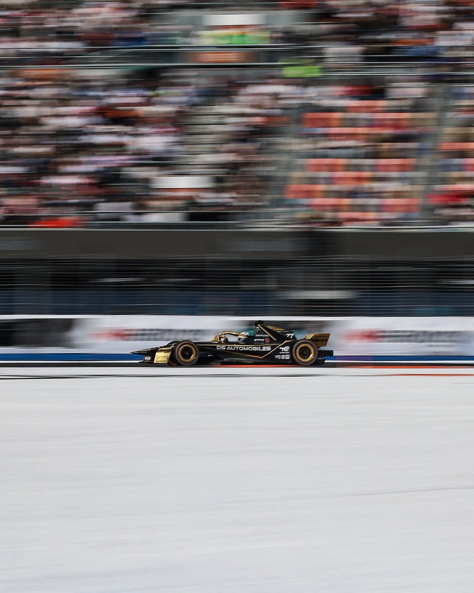 ds_penske_fe's tweet image. Trackside in Mexico ⚡️🇲🇽

#DSPENSKE
#dsperformance
#abbformulae #motorsport #formulae #MexicoEPrix