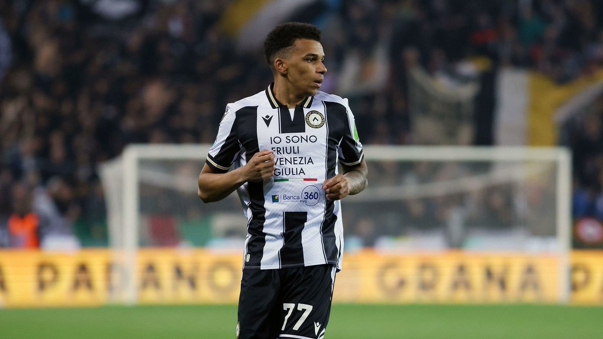 F_Abolhosseini's tweet image. FC København bliver i Italien sat i forbindelse med Udineses højreback Rui Modesto, men det er ikke en spiller, som de danske mestre overvejer lige nu. Københavnerne er som bekendt ude efter en etableret back på den plads, men det er ikke portugiseren, som står forrest i køen.