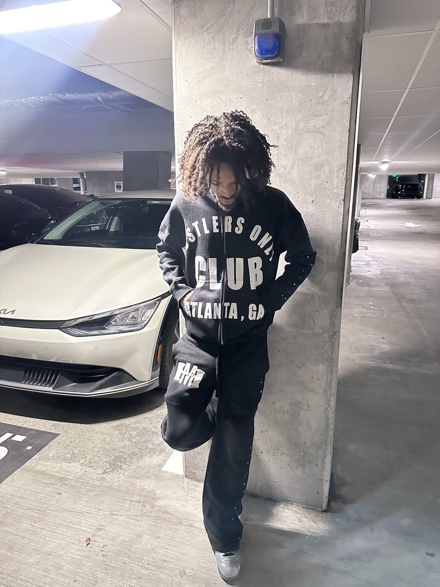 newdmill's tweet image. i don’t post no fits 2026 im dressing up and posting