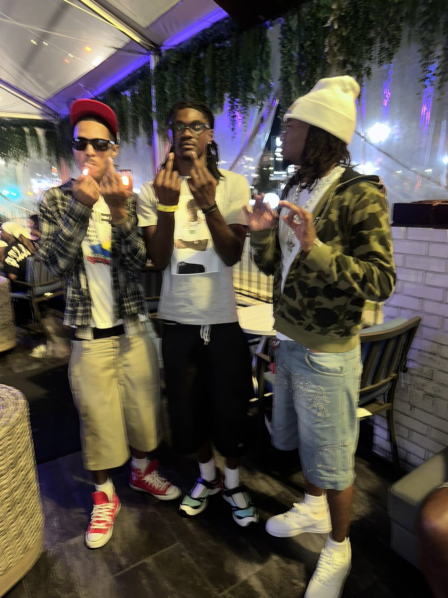 newdmill's tweet image. i don’t post no fits 2026 im dressing up and posting