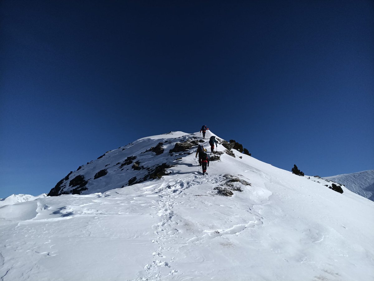 10-11/01 2026 ALPINISME: 22a PUIGMALENCA (Vall de Núria, Ripollès) Excursió amb CE Pica d'Estats  

En aquesta ocasió una pujada al Pic de Fontnegre donades les condicions climàtiques, tot i que no treu la gran sortida hivernal que ha sigut.

  #cepicadestats #sortidahivernal
