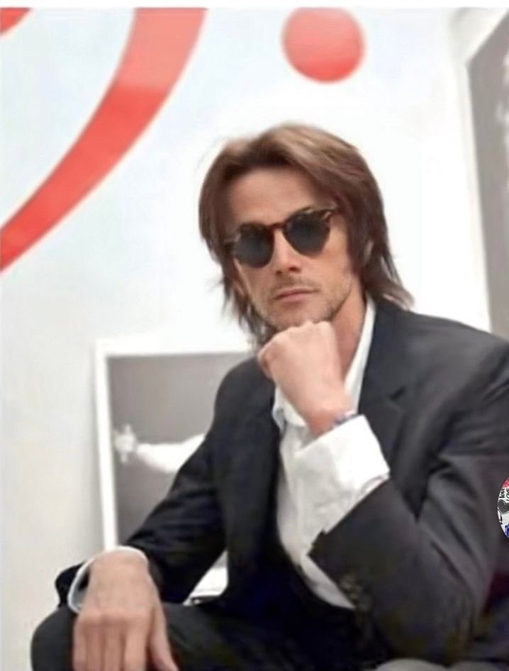 MJamiolkowski's tweet image. #albertofortis He makes the ordinary tremble, elevating it into the extraordinary, until it dissolves in the ecstasy of a star-filled sky where only music breathes.
這四加门炒
#TeatroAsparetto #verona #cantautor #voiceactor @albertofortis 
Teatro di Asparetto • Verona