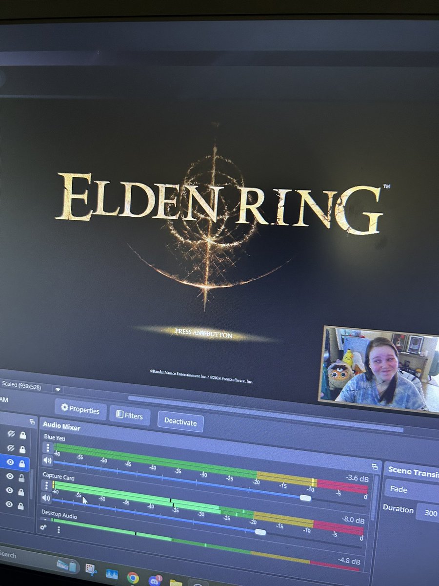 happy 2026! I know....I'm scared too 😵‍💫 but my New Year's resolution is to finish this shit!!!
[live now with Elden Ring]