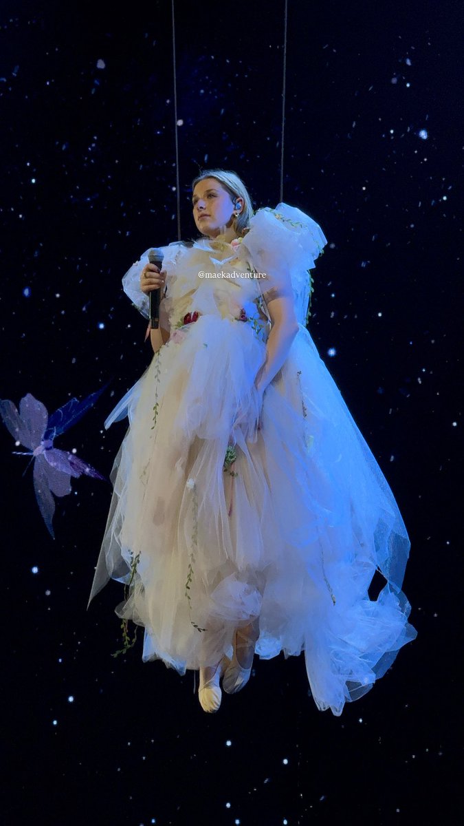 vole vole mon amour… vraiment que pleurer une petite fée 🧚🥹 #Enfoires2026