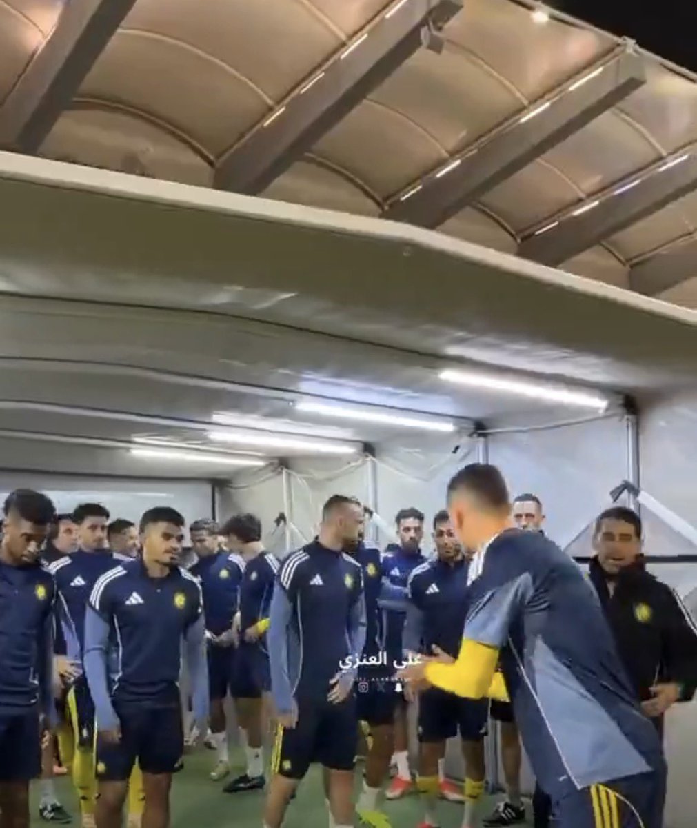 paraparraUTD tweet media