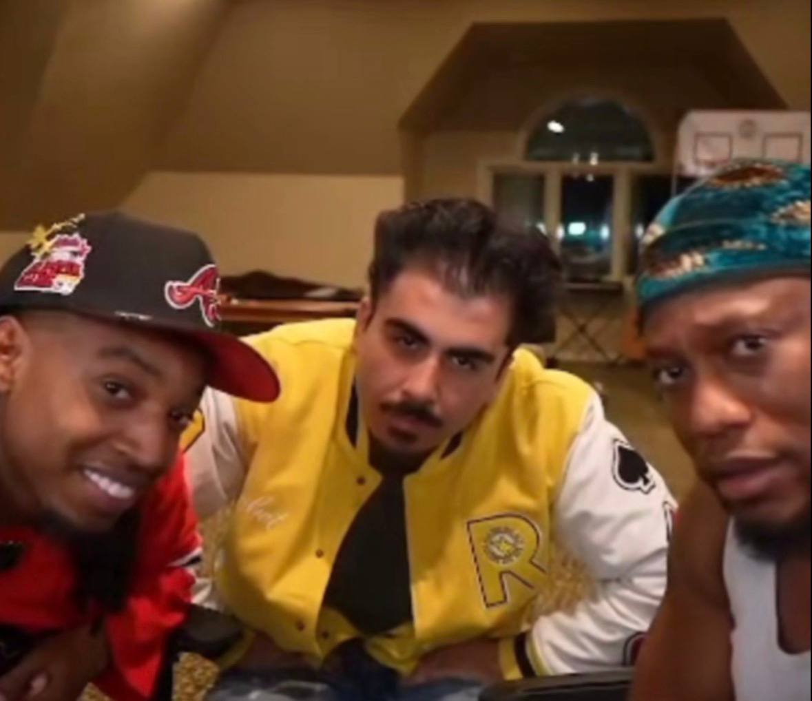 Enderman's tweet image. B Lou my fellow homosapien