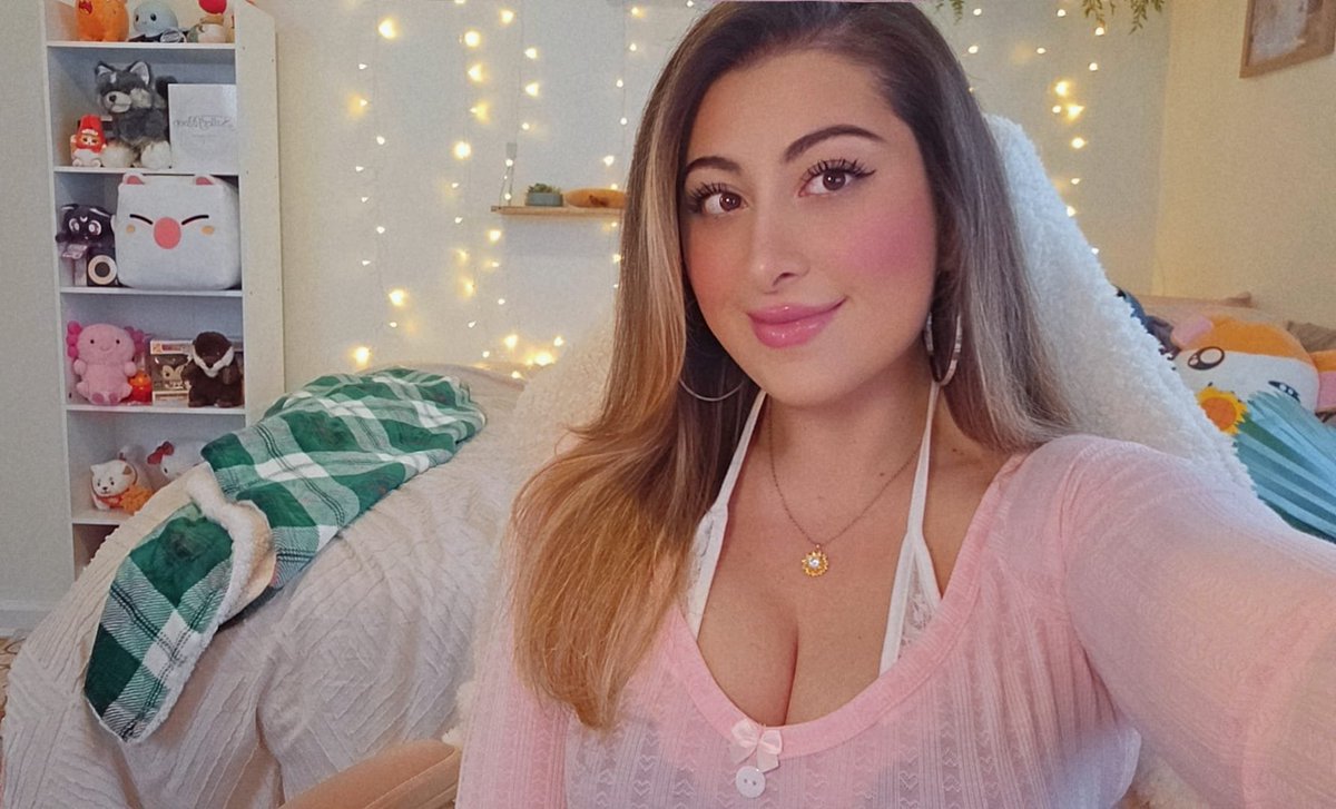 Happy Update Day everyone!! Come hang out <3 #twitch #live #streamer <a href="/playPalia/">Palia</a> 

twitch.tv/terrixdactyl