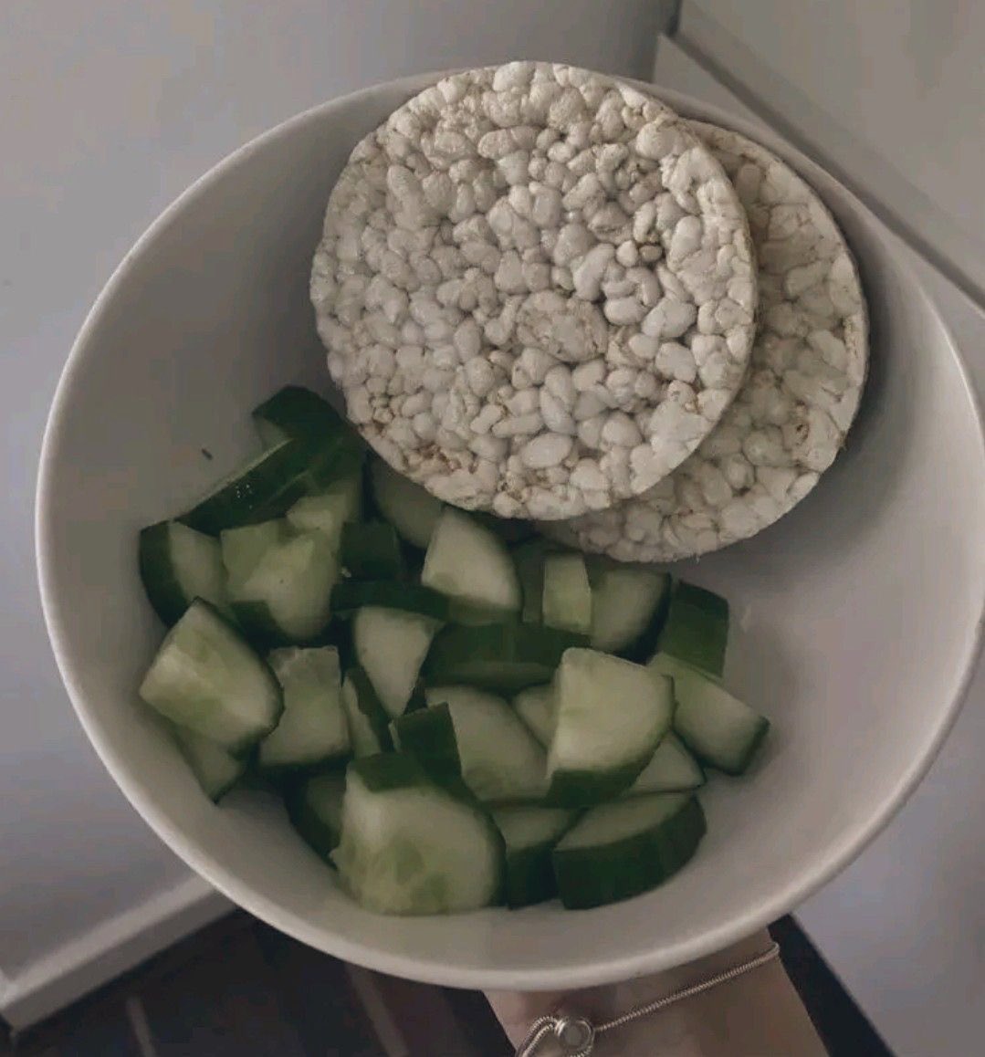 fkcaIs's tweet image. unpinning at 80kg ‧₊ ᵎᵎ 🗝️ ⋅ ˚✮