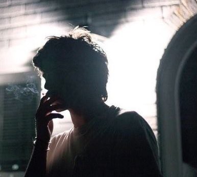 residentdillom's tweet image. i want your video | #stonathan au

donde steve se queda sin laburo y agarra en el videoclub de hawkins en el cual jonathan es un cliente frecuente.