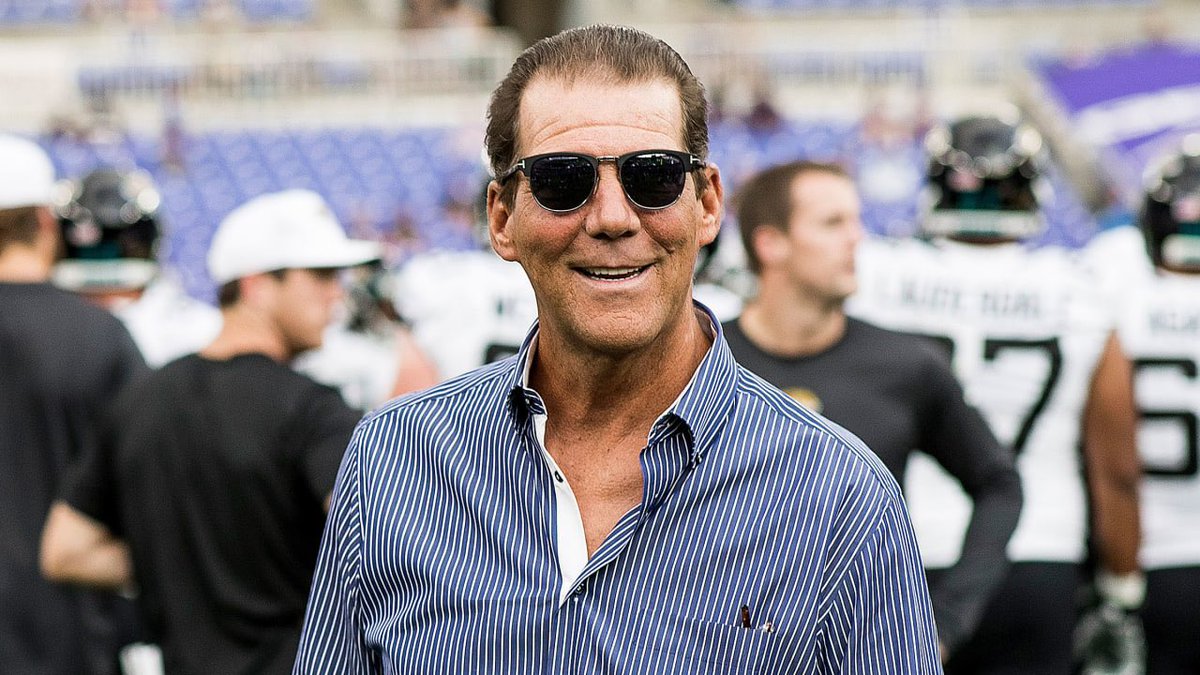 LiveRavenNation's tweet photo. Steve Bisciotti is hands down the best owner in the NFL. 

Very honest and open press conference. 

This team is in good hands that’s for sure. https://t.co/YbQwIXHnmg