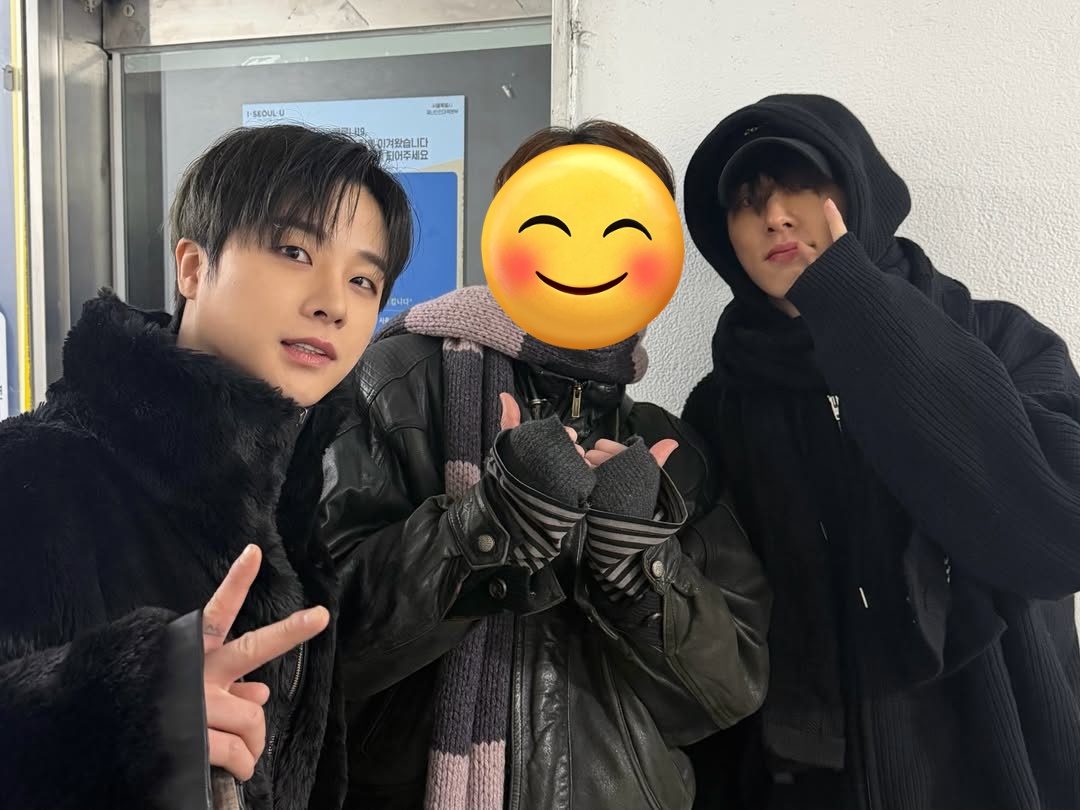 tttop131kon's tweet image. Another Jinhwan &amp;amp; Hanbin photo from 2025 😊

👤: "Hyungs, thank you sincerely. You guys taught me so many things, more than I could ever express in words. You guys will forever be my youth. 🧡"

#JINHWAN #HANBIN #BINHWAN #김한빈 #비아이 #김진환 #iKON #BI