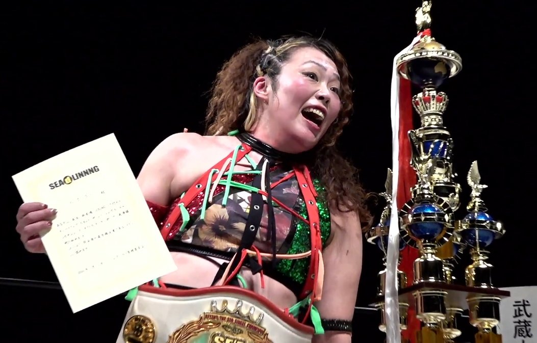 #SEAdLINNNG 01.13

First round of the tournament and BTS title match:
H.Matsumoto (c). def. MIRAI

Congratulations to both of you. It was exceptional👏! A demonstration of strength and power💪. Thank you for this match💛. Mio is the next challenger🔥

seadlinnng.com/store