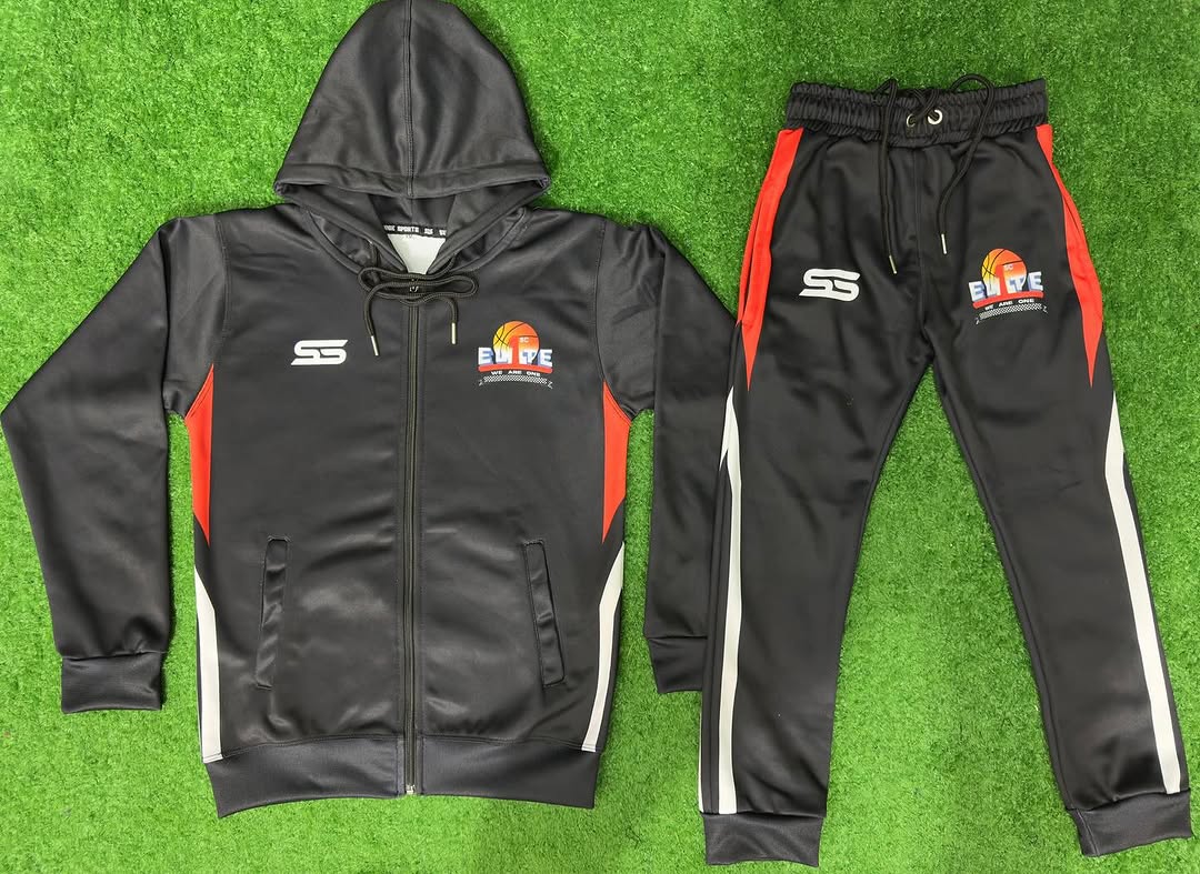 SwiftcoSports's tweet image. Clean. Comfortable. Competitive.
Custom tracksuits made for teams who move together.
#TeamWear #CustomSports #AthleteStyle