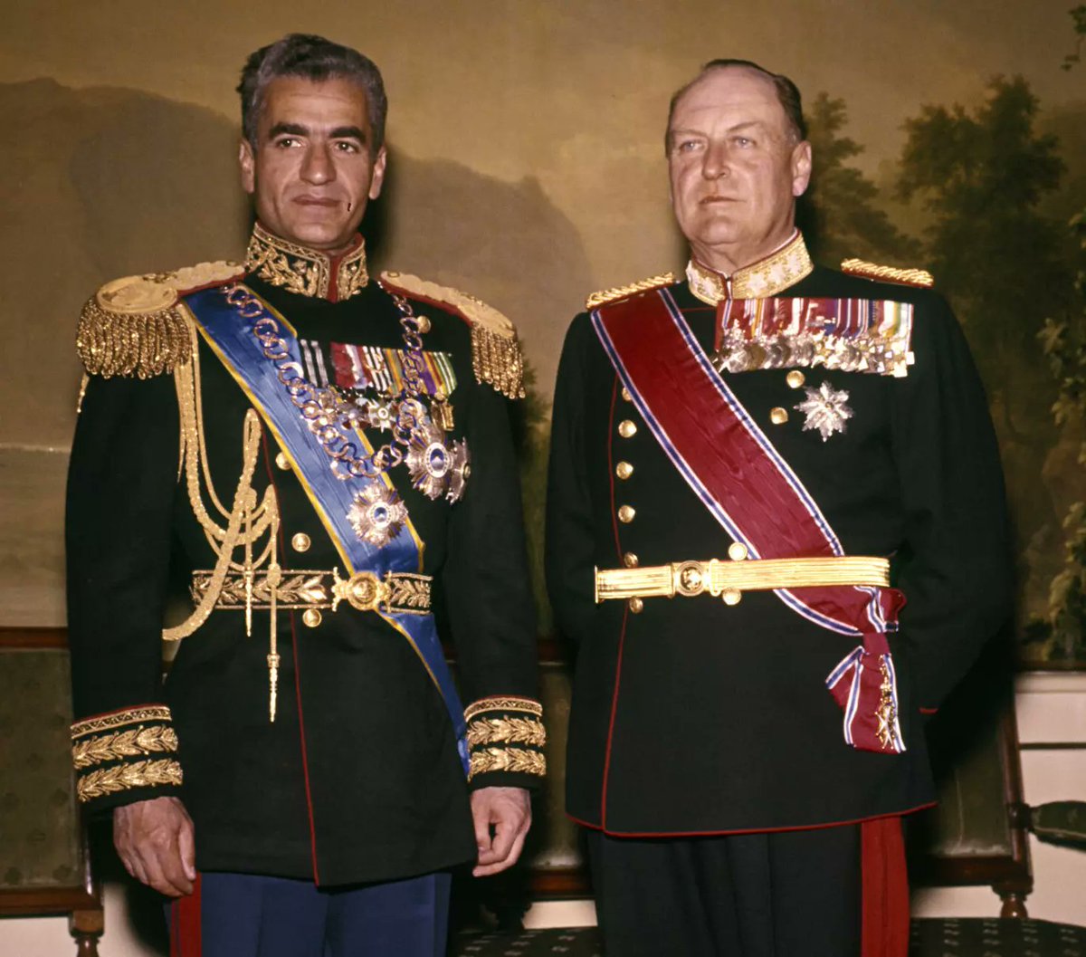 millamorphine's tweet image. There are norwegians with common sense btw. Our current government and our mainstream media don't actually represent the people. I stand with the people of Iran (and Israel) 🇳🇴🦁👑