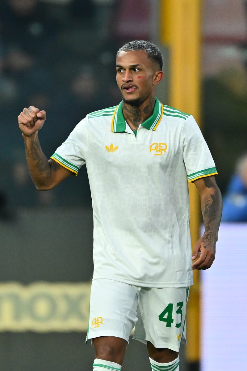 SerieA_BR's tweet image. Wesley broca hoje!? 👀🇧🇷

#RomaTorino #CoppaItaliaFrecciarossa