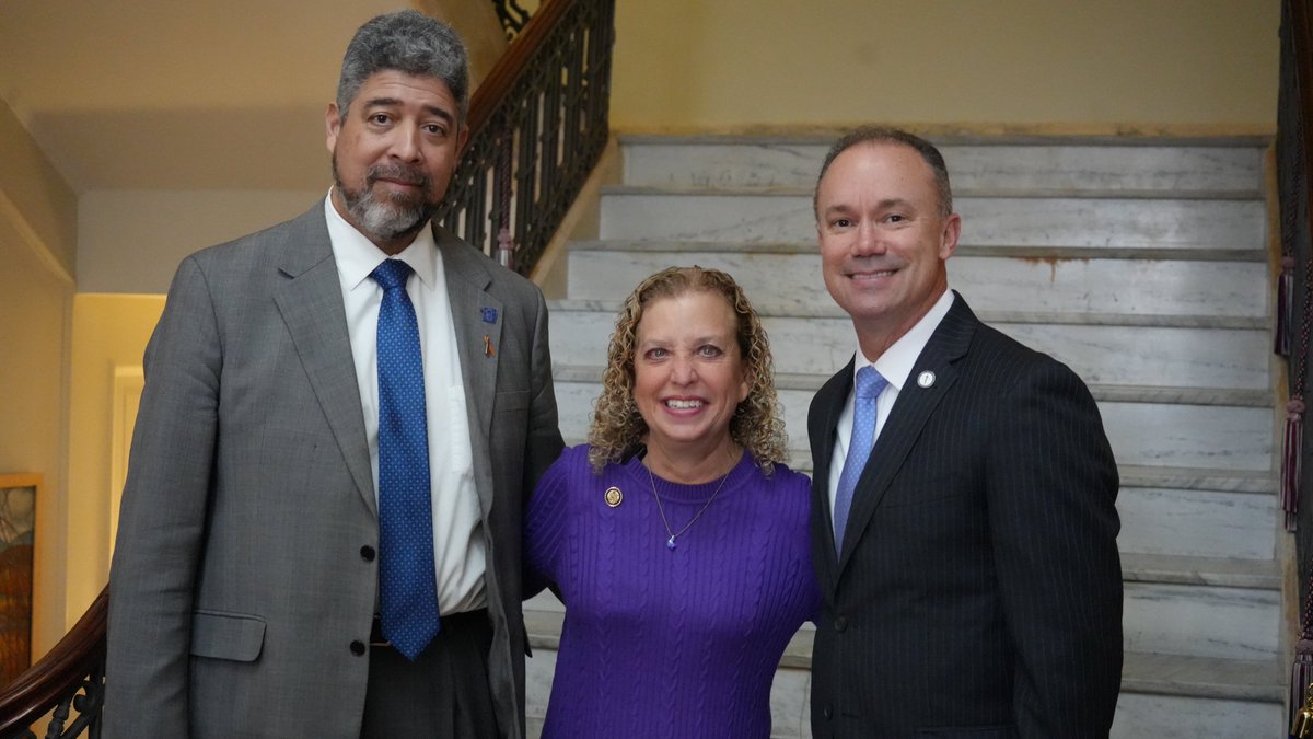 A true honor to host Congresswoman Debbie Wasserman Schultz at the VOC Museum to discuss how America can stand up to Cuba's regime of communist terror.