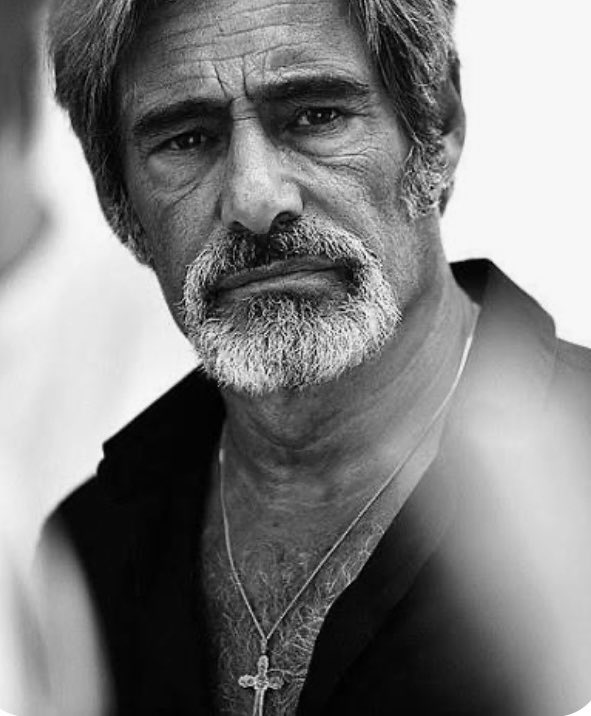 Resistance_SM's tweet image. 🇫🇷❤️🧑‍🌾🚜J'invite les CRS à relire leur serment. Leur mission n'est pas de s'en prendre aux agriculteurs, mais de protéger les Français là où la violence est réelle.

Le courage n'est pas dans l'acharnement contre ceux qui nourrissent la nation, mais dans l'affrontement des…