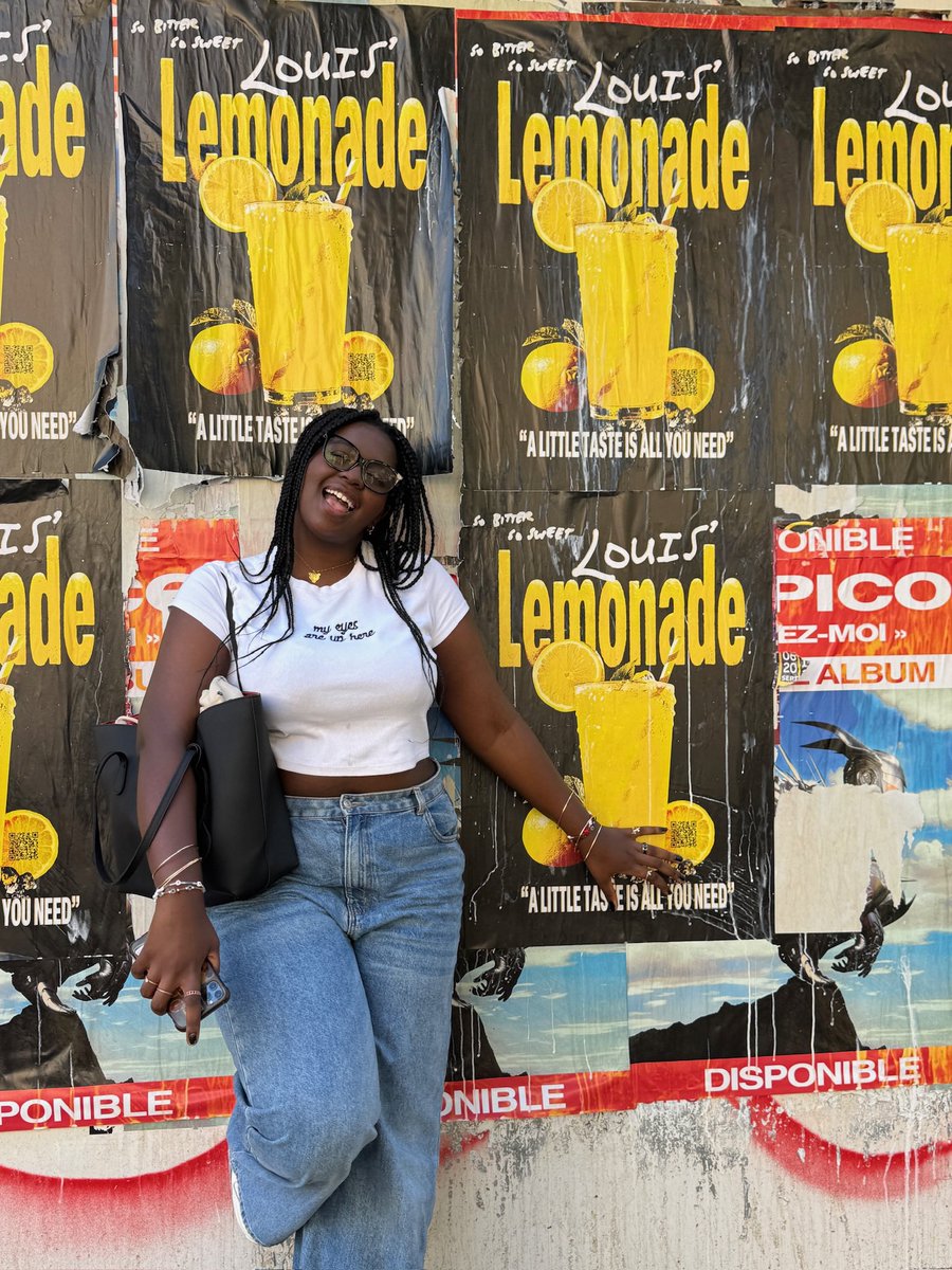 RokhaLovesHS's tweet image. just a girl supporting her favourite small artists 😝😝