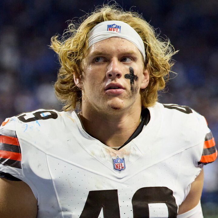 brownsfanuk's tweet image. 🔁 RT if Carson Schwesinger is your DROY