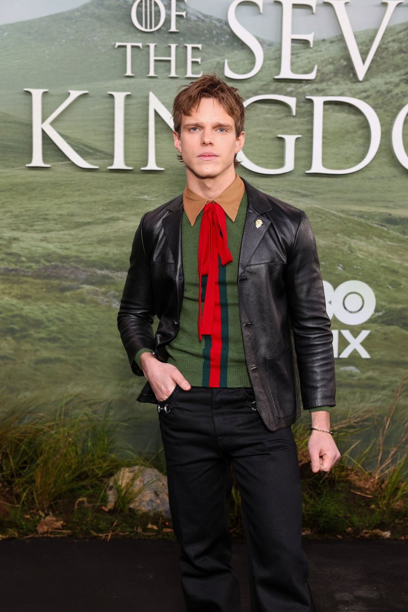 westerosies's tweet image. Finn Bennett (Aerion Targaryen) stuns for the ‘A KNIGHT OF THE SEVEN KINGDOMS’ red carpet premiere!

(📸: Gerald Matzka)