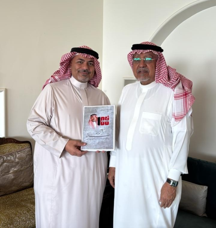 سعدتُ بلقاء رجل الأعمال الشيخ إبراهيم السبيعي، وعضو اللجنة الوطنية لخدمة ضيوف الرحمن في #اتحاد_الغرف_السعودية، بما يتميز به من حضور مهني واهتمام صادق بالمبادرات الوطنية وخدمة #المجتمع، وتشرفتُ بمشاركته ملامح كتابي القادم عن #القانون و #الرياضة، #الاستثمار ..