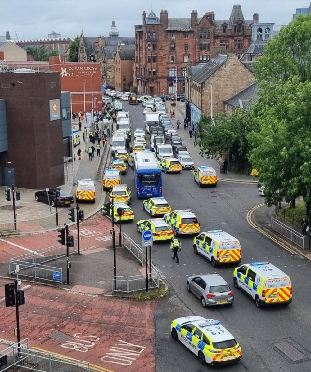 Rossmac212's tweet image. Someone's been misgendered😂