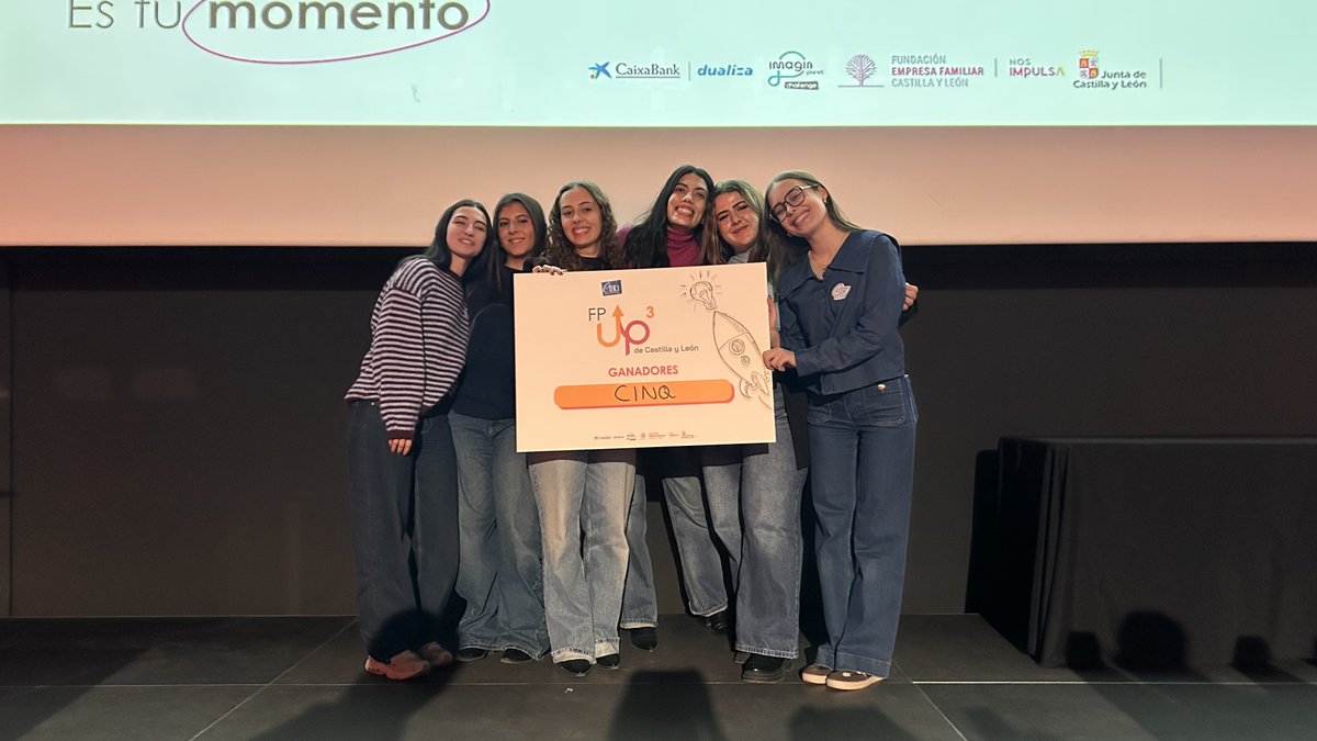 ¡El IES Venancio Blanco se hace con la victoria de este Hackathon 2026! Enhorabuena a todas! Y como ellas mismas han dicho ... ¡Chicas al poder! 💪 #FPUP26