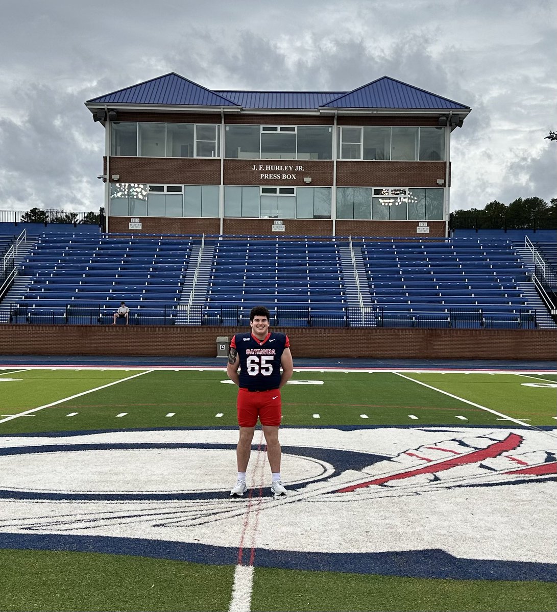 Andrewjw65's tweet image. Had a great Official Visit at Catawba College this past weekend. Really appreciate @tyhaines16 @Coach_BCollins @JSoftcheck @CoachVellucci hospitality and all the time they spent with me!!! #ALLGAS. @Hold_2017 @SPRecruiting @pepman704
