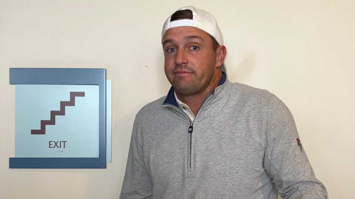 AndyRobertsGolf's tweet image. Bryson DeChambeau sends golf fans wild as he breaks silence over one-time PGA Tour offer 👀

golfmagic.com/tour/liv-golf/…