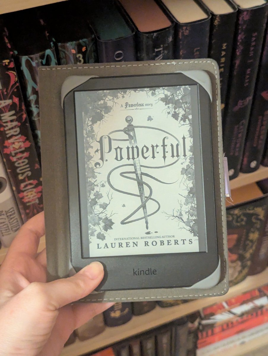 bookishworld_'s tweet image. Just finished #Powerful by Lauren Roberts and even though I knew it was coming that ending still devastated me 💔😔 I can't wait to read Reckless now
