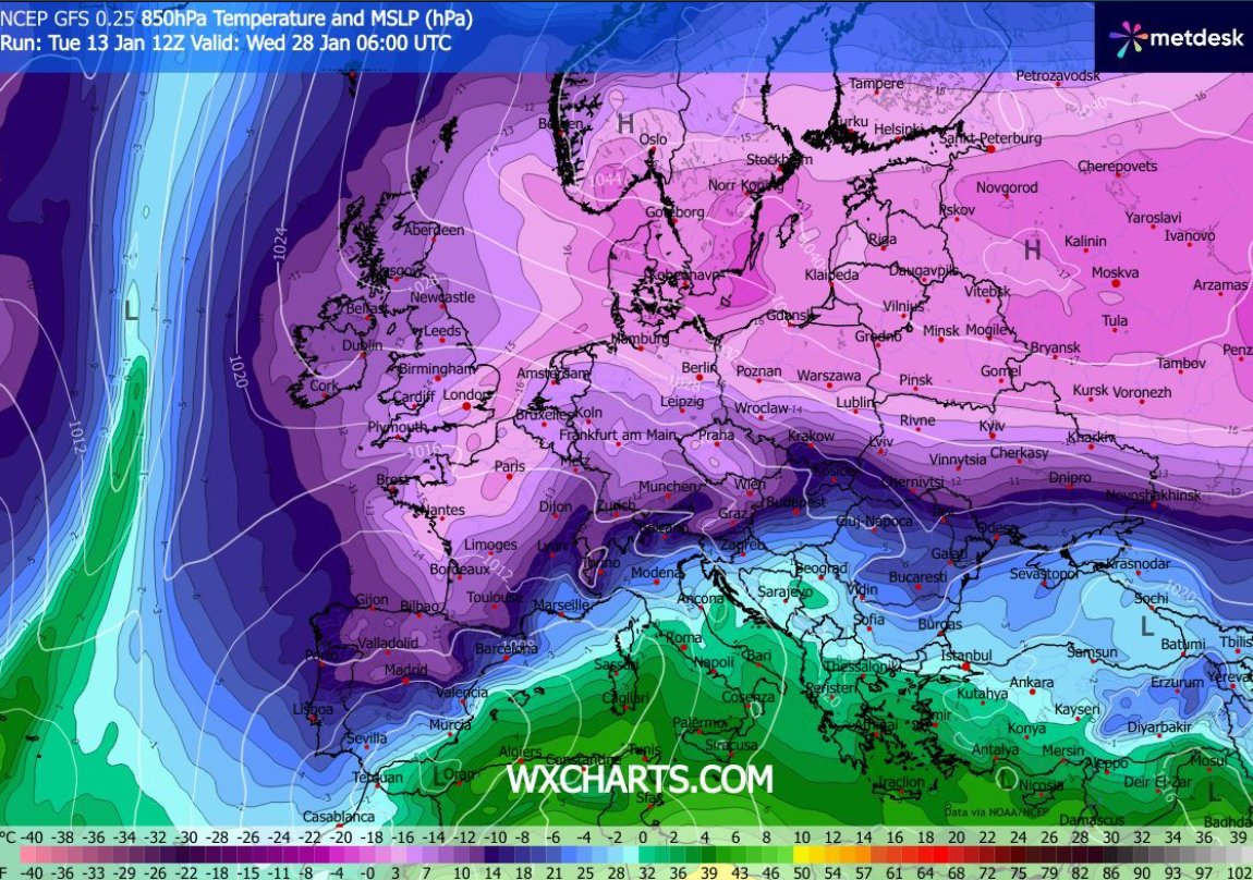 Thom_Wx's tweet photo. GFS 12z → On bascule en mode hiver sérieusement d'ici fin janvier !
Anticyclone scandinave monstrueux +850 hPa à -30/-34°C sur l'Europe centrale → Est → ça va piquer très fort! 
28 janvier 06UTC
LONGUE ECHEANCE DONC RIEN A PRENDRE AU 1er DEGRES.
#meteo #froid #hiver https://t.co/io68T0qSp5