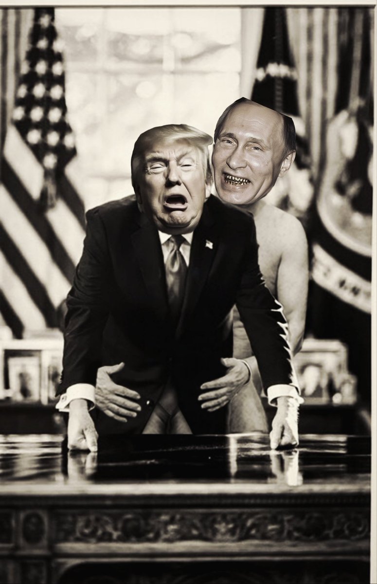 MylanzeCotzee's tweet image. That's how he grunts when Putin's slamming him from behind
🤭