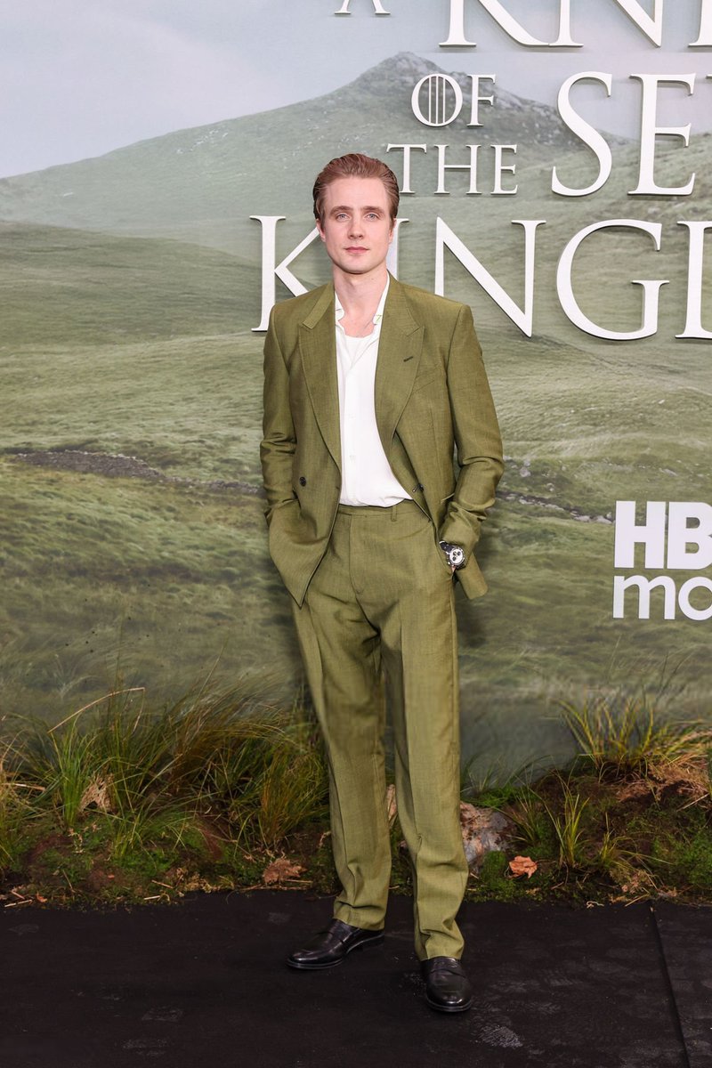 westerosies's tweet image. Henry Ashton (Daeron Targaryen) stuns for the ‘A KNIGHT OF THE SEVEN KINGDOMS’ red carpet premiere!

(📸: Gerald Matzka)