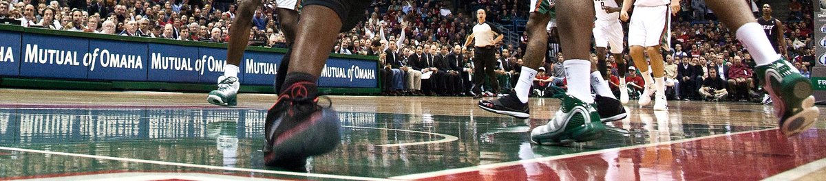 NBABrasil's tweet photo. Aquele toque pra ver uma foto lendária 😳