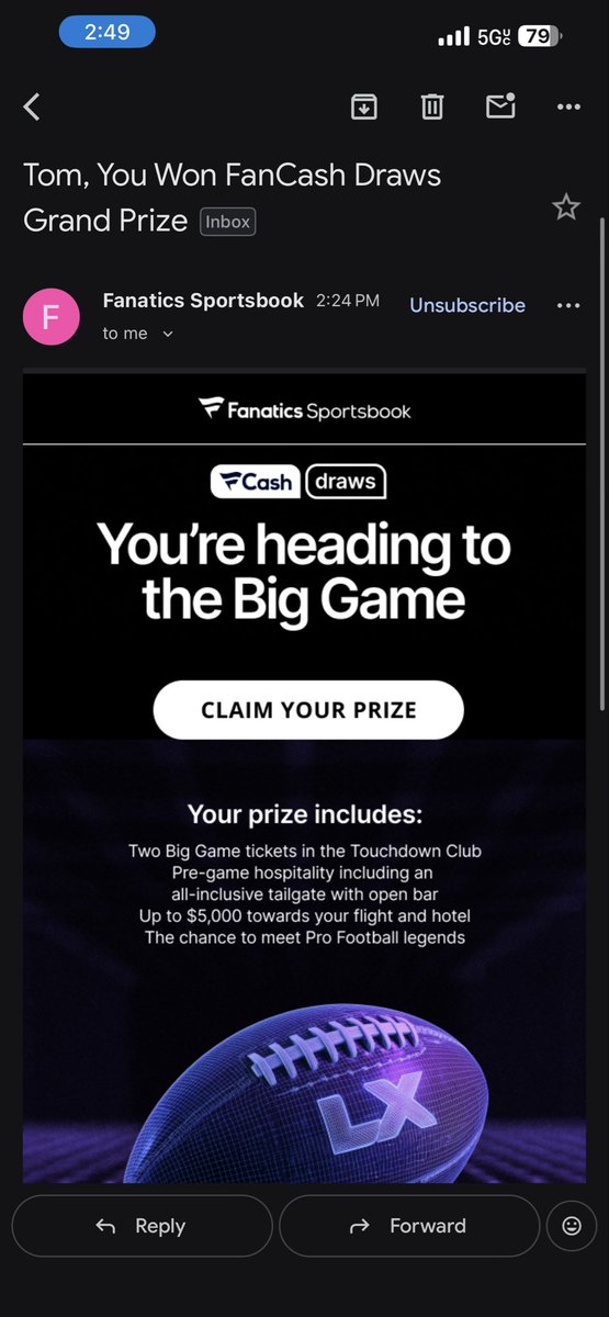 MfnCHeeKS's tweet photo. I’m going to the superbowl!!!! @FanaticsBook I mfn love yall! https://t.co/dX9abyw6v5