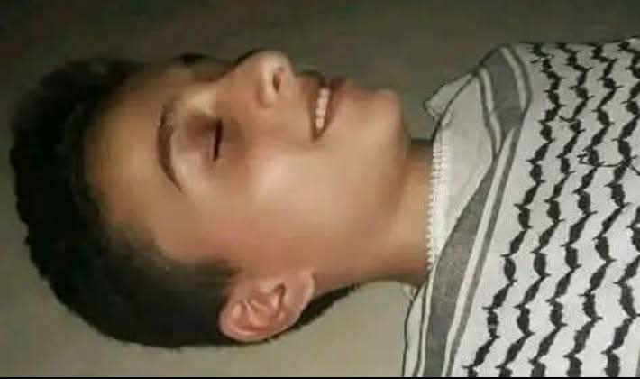 غزہ کا یہ بچہ حافظ قرآن تھا نام ہے ابرہیم فادی مقدوم 
جو ارض مقدس پر جان نثار کرگیا۔
پروردگار شہید کے درجات بلند کرے💔