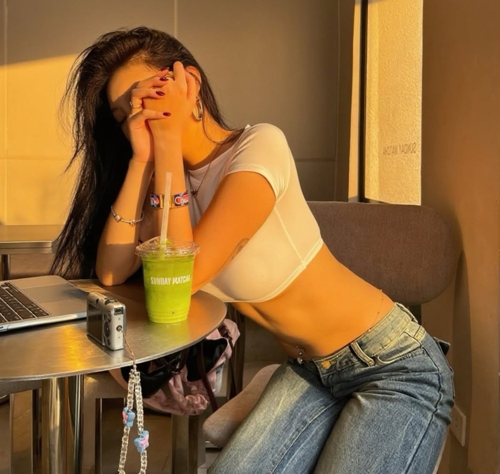 marrrlory's tweet image. hora do café e biscoito