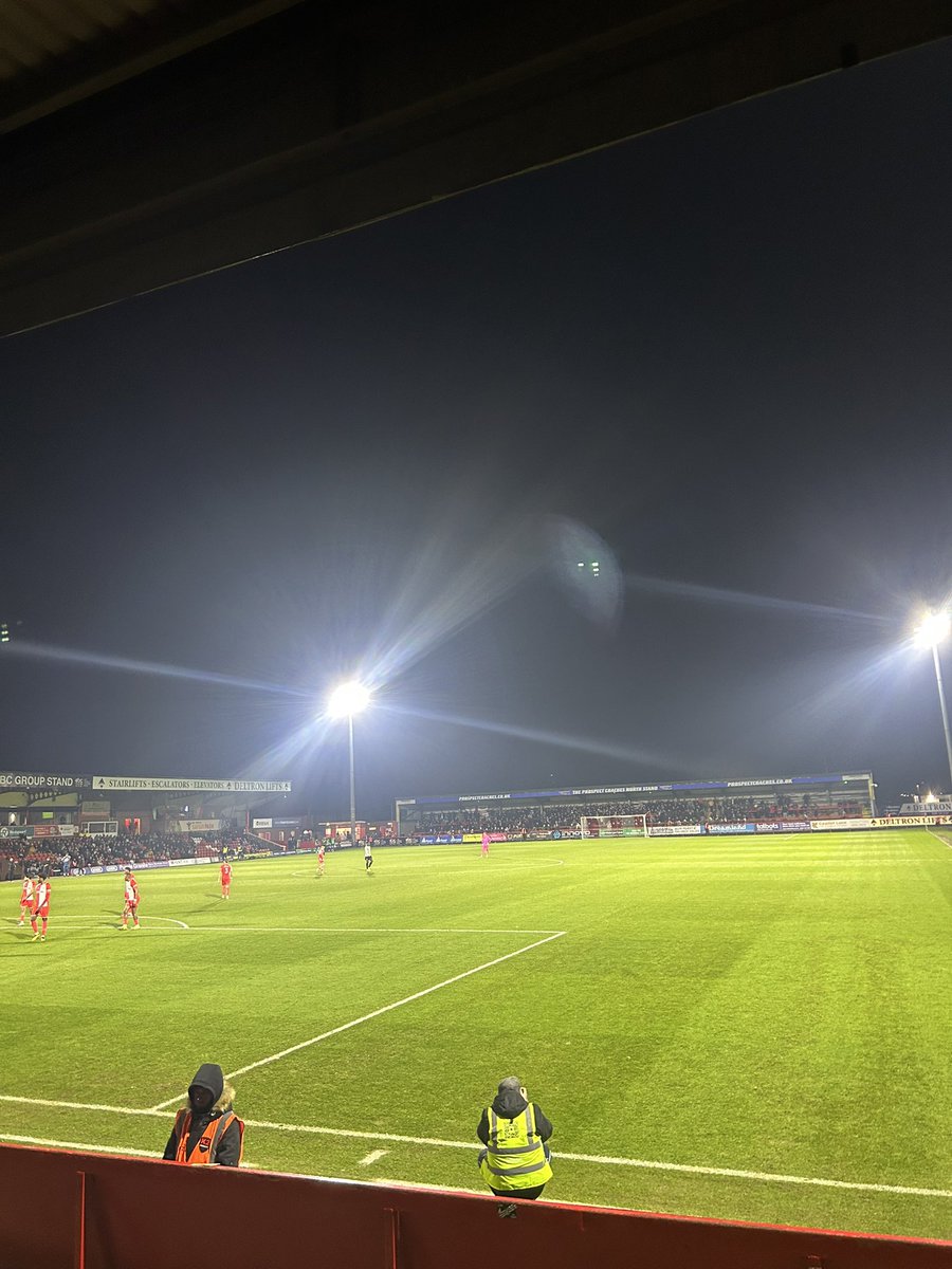 Charlie2003Ell's tweet image. Embarrassing.