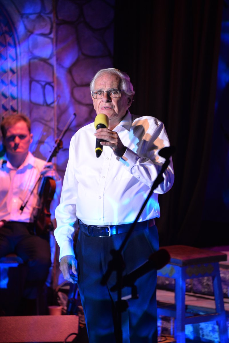 Brú Ború tweet media