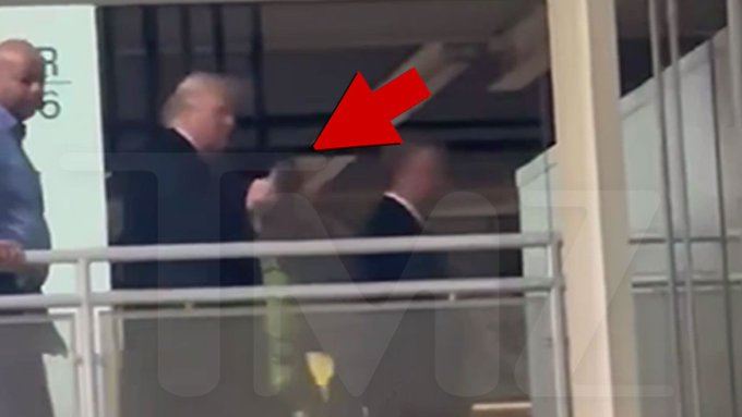 Trump flipping off an american auto worker is perfect symbolism to what is currently going on in our country