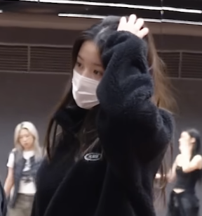 hourly wonyoung tweet media