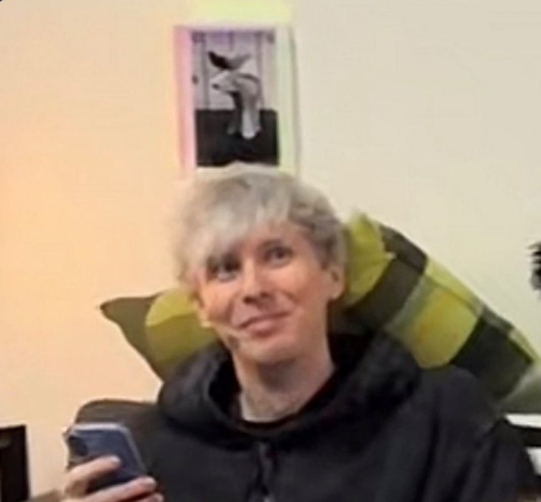 lake💕IS ELLE WOODS tweet media