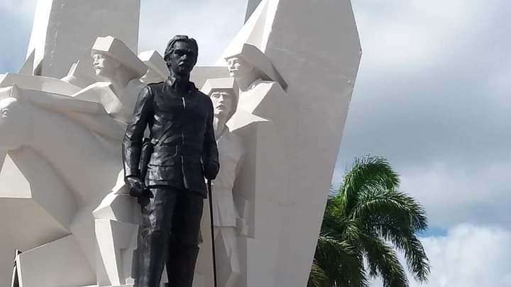 Este viernes 16 estaremos todos los hijos e hijas  del bravo pueblo del #Camagüey rindiendo homenaje póstumo a nuestros heroicos  combatientes. Los agramontinos con la vergüenza y nuestra firme convicción de Patria o Muerte Venceremos ¡presentes!  
 #HonorYGloria 
<a href="/EVilluendasC/">Enrique Villuendas</a>