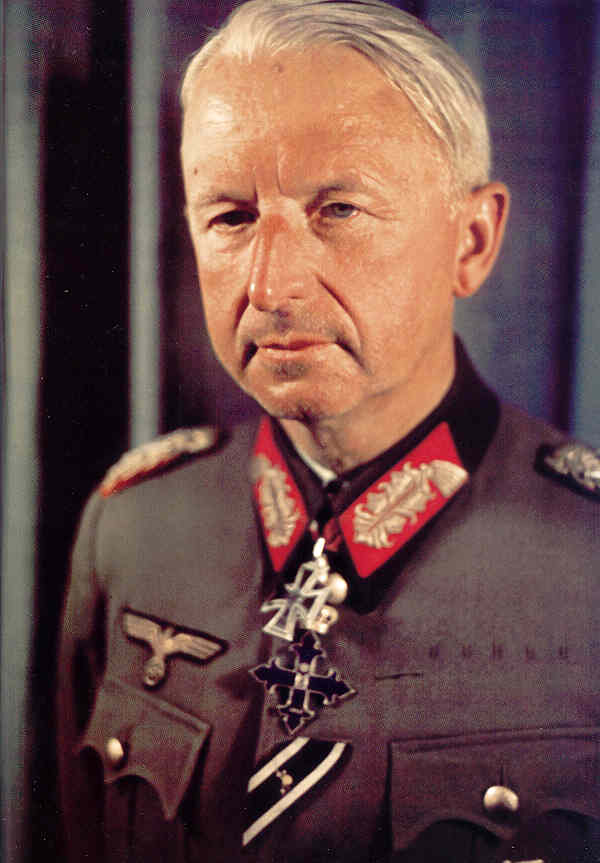 D88PB's tweet photo. @Heroesdeguerra He is the perfect heir of #Clausewitz, despite having few means at his disposal he worked miracles until the little corporal got involved. #Manstein 🫡 The best https://t.co/TtVc8kE45g