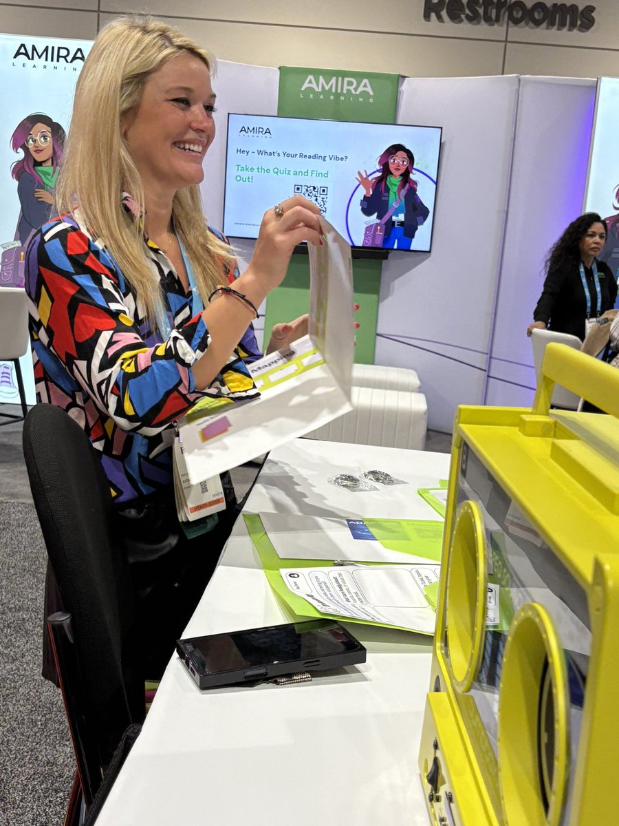 mrswilliams21c's tweet photo. Showing up and showing out isn’t about you. It’s about being there for others. Tell your stories and share your wild heart. You never know what can happen when you do. @fetc #FETC #EdTech @AuthLearn4All #authenticlearning #peoplework Take care of people who take care of people 💖 https://t.co/9RHd7EAKQt