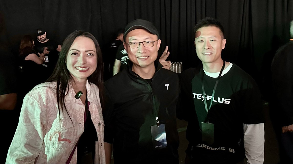 Tesla Joy tweet media