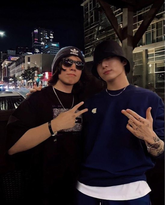 ElAlexQuackity's tweet image. SALIERON LOS BOLETOS PARA VER A BTS (BITIES) , PERO NO VOY A COMPRAR NO QUIERO QUITARLE EL LUGAR A UN FAN POR FAVOR NO ME FUNEN

DIRECTO LARGOOOOO VAMOOOOS
twitch.tv/quackitytoo