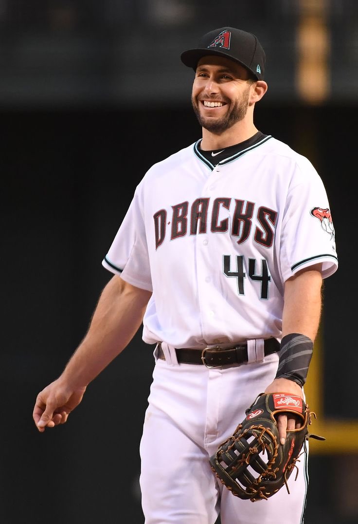 astrofan0123's tweet image. How cool would it be for the diamond backs to sign Paul Goldschmidt to pair up with one of the greatest defenders of all time in Nolan arenado
I mean having two of the best players on opposite sides of the diamond would be something like we haven’t seen in years 
Right?