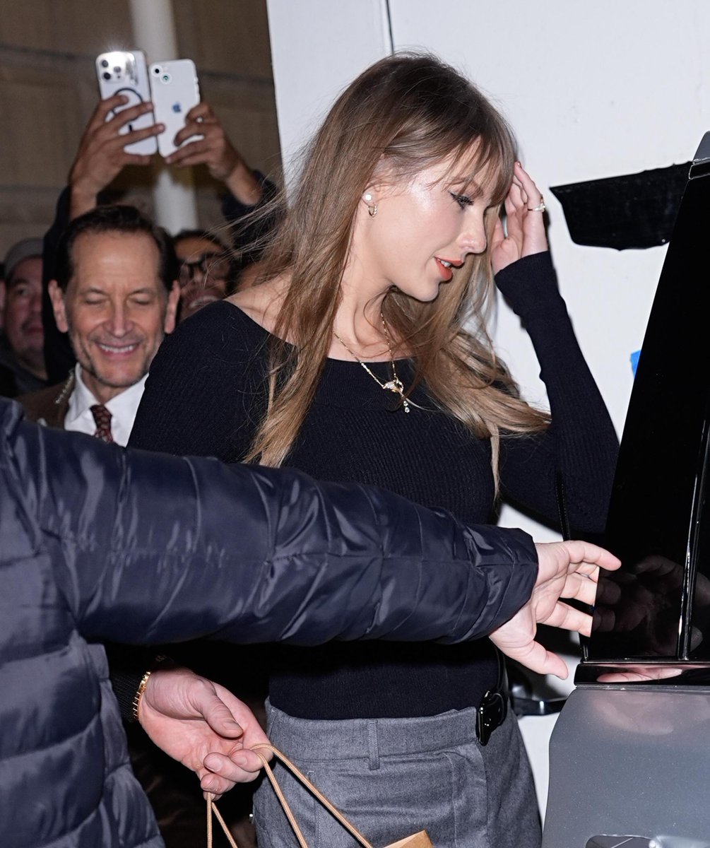 swifferpics's tweet image. 